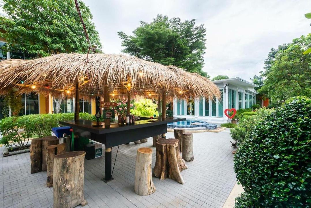 Bangkok.Grand.Resort Банг Бо Экстерьер фото