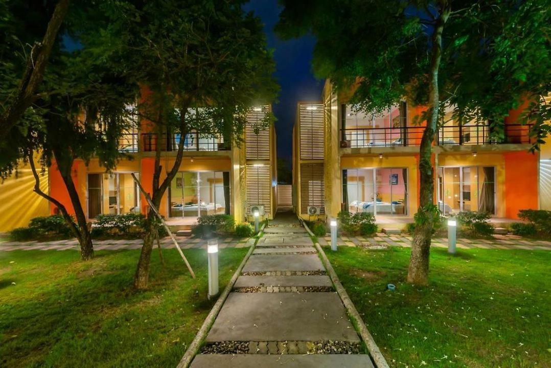 Bangkok.Grand.Resort Банг Бо Экстерьер фото