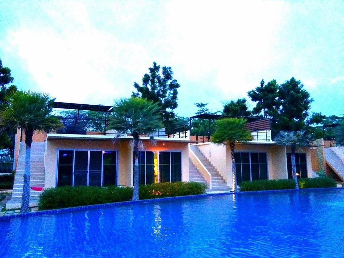 Bangkok.Grand.Resort Банг Бо Экстерьер фото